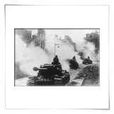 Советские танки на улицах Берлина. Апрель 1945 г.